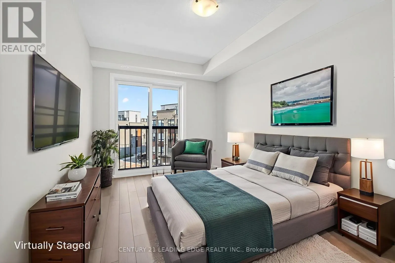 32 - 145 TAPSCOTT ROAD