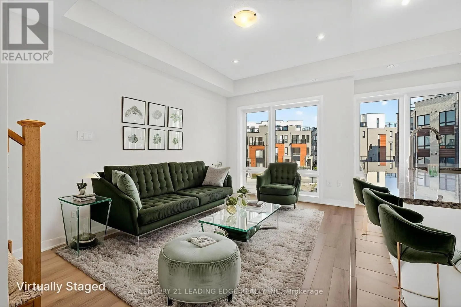 32 - 145 TAPSCOTT ROAD