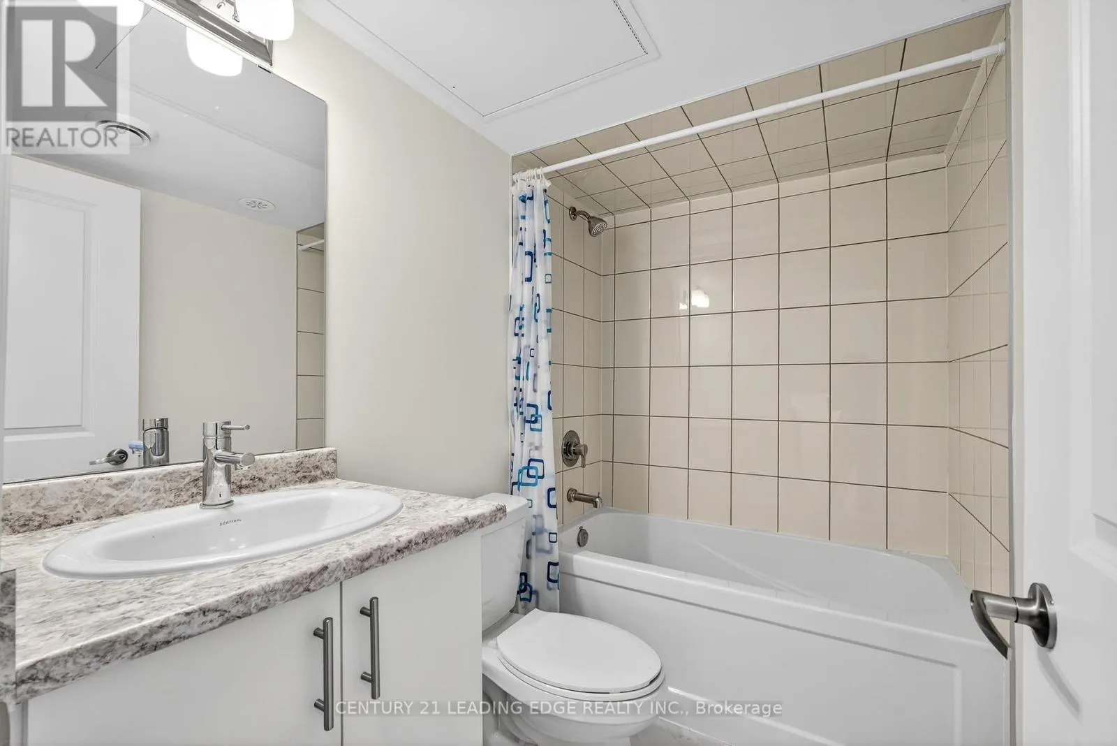 32 - 145 TAPSCOTT ROAD