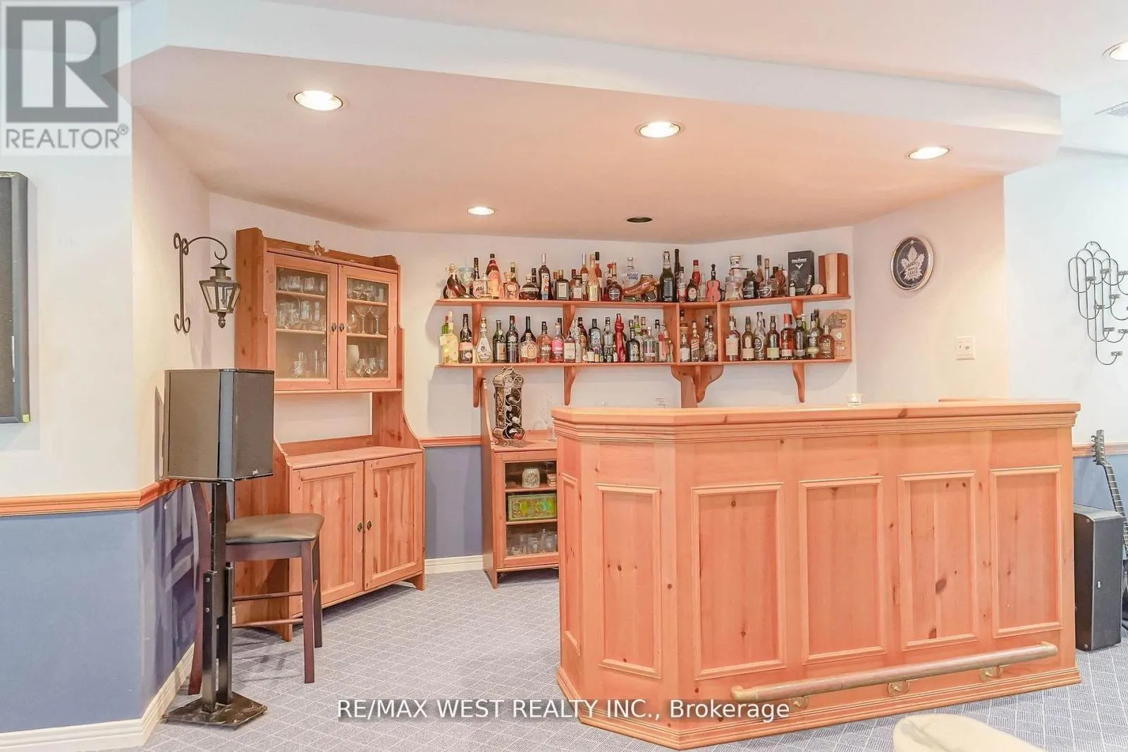 113 SANDCHERRY COURT