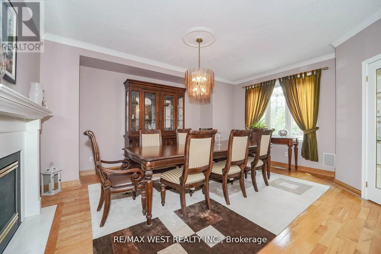 113 SANDCHERRY COURT