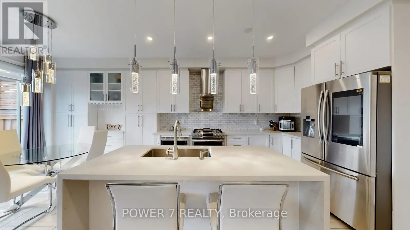 2417 DRESS CIRCLE CRESCENT