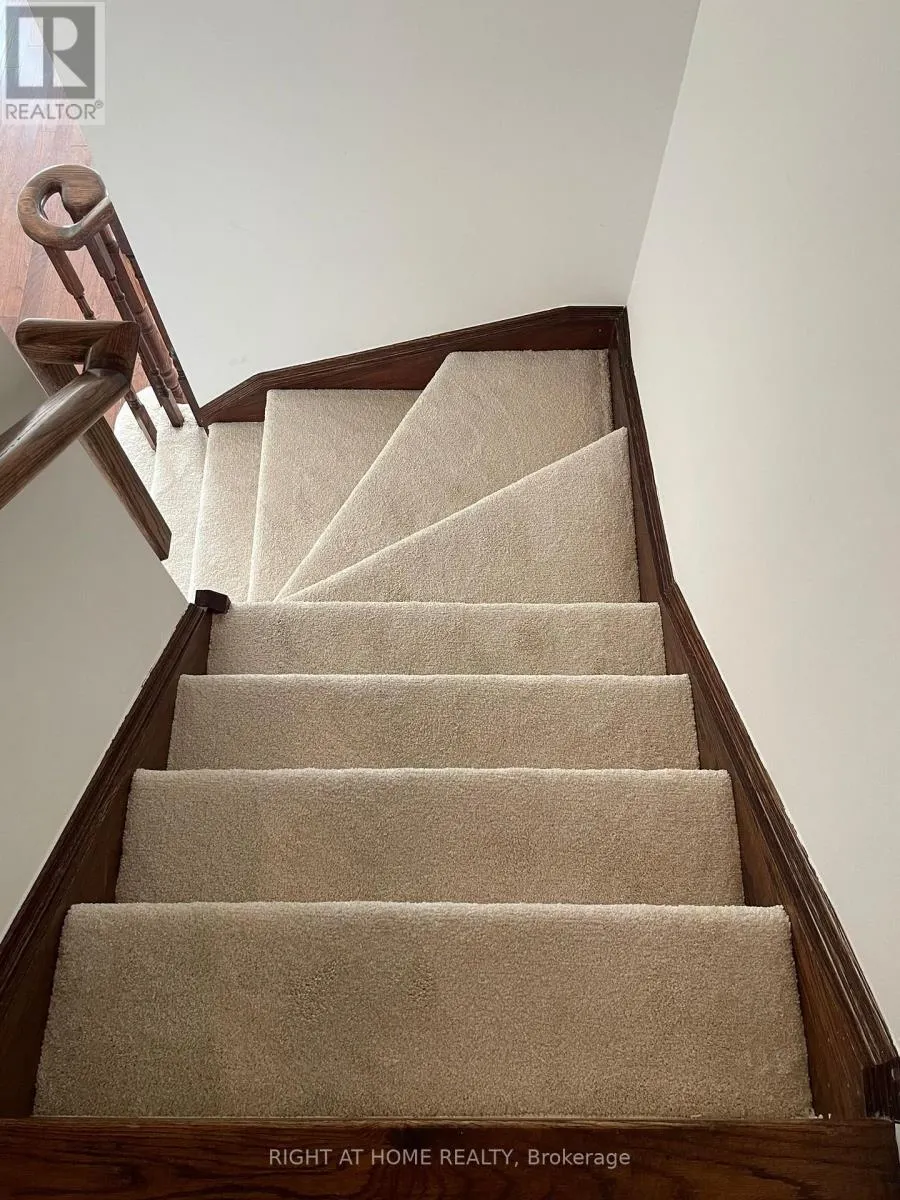 1505 SPINNAKER MEWS