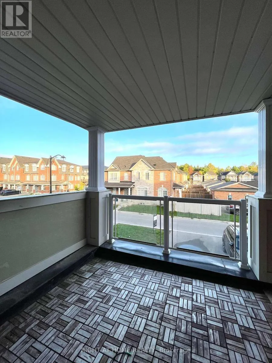 1505 SPINNAKER MEWS