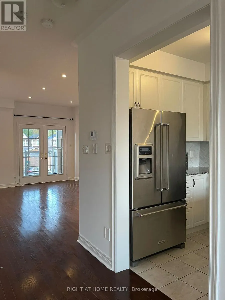 1505 SPINNAKER MEWS