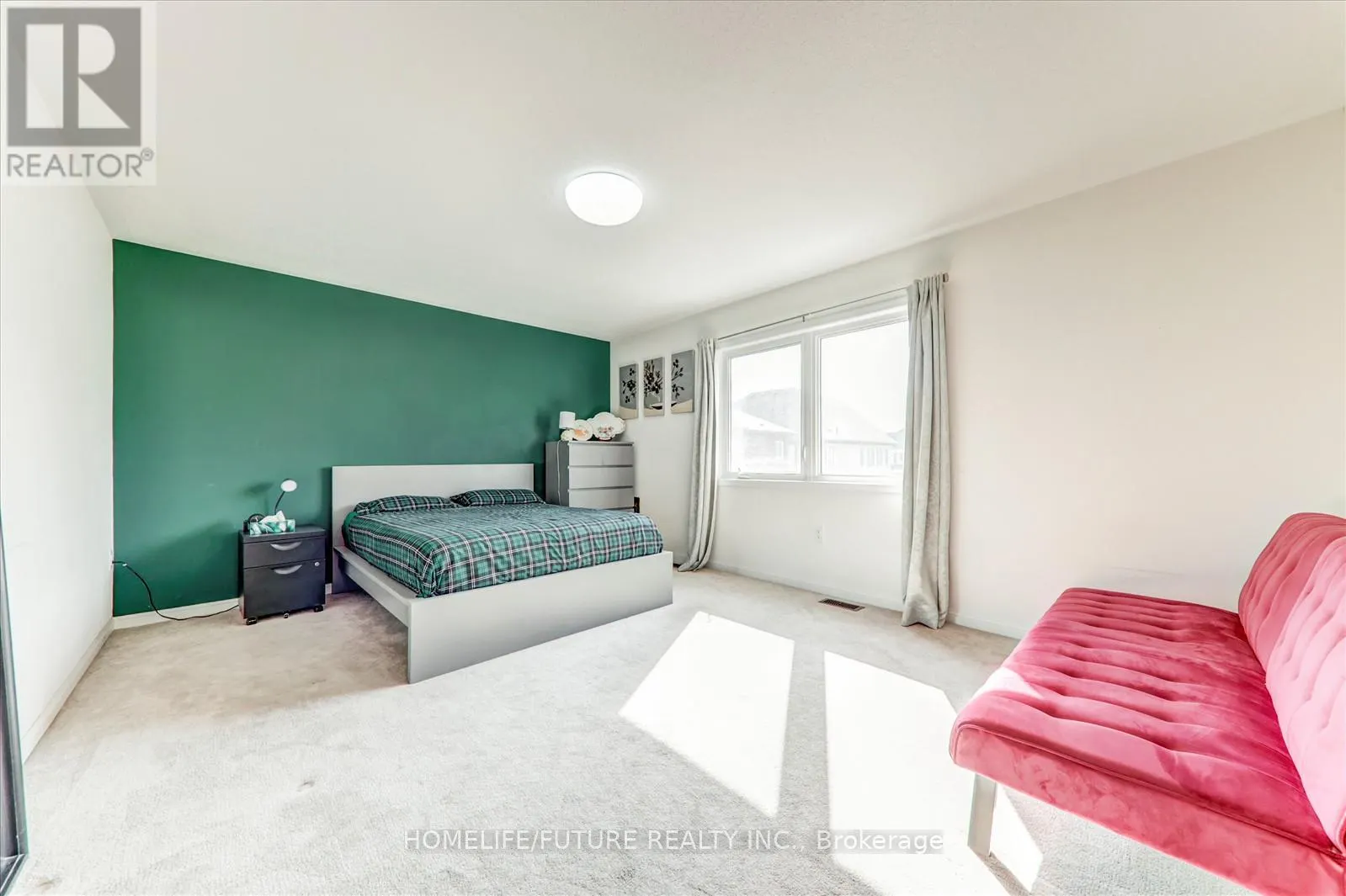 47 HENRY SMITH AVENUE