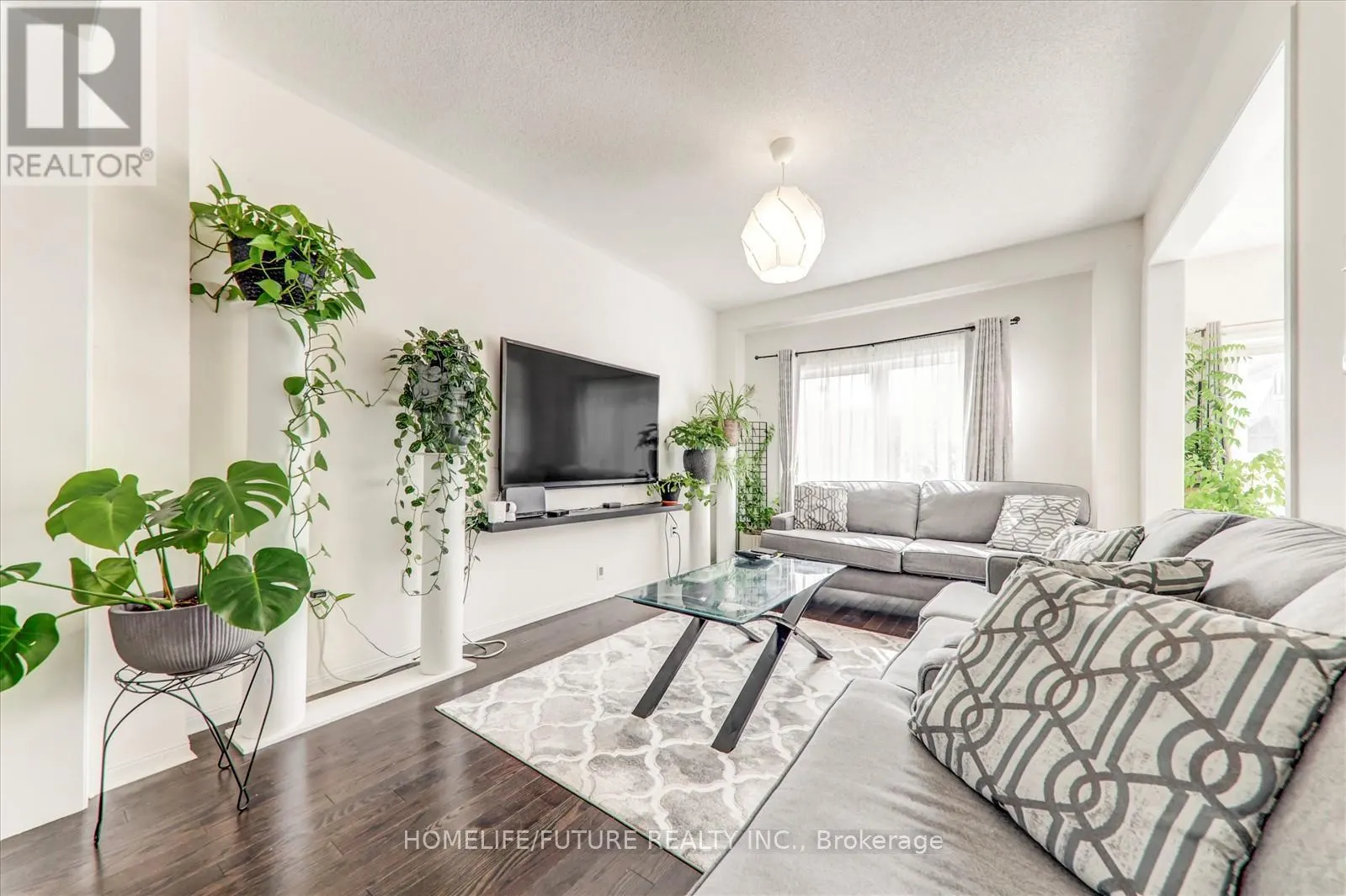 47 HENRY SMITH AVENUE