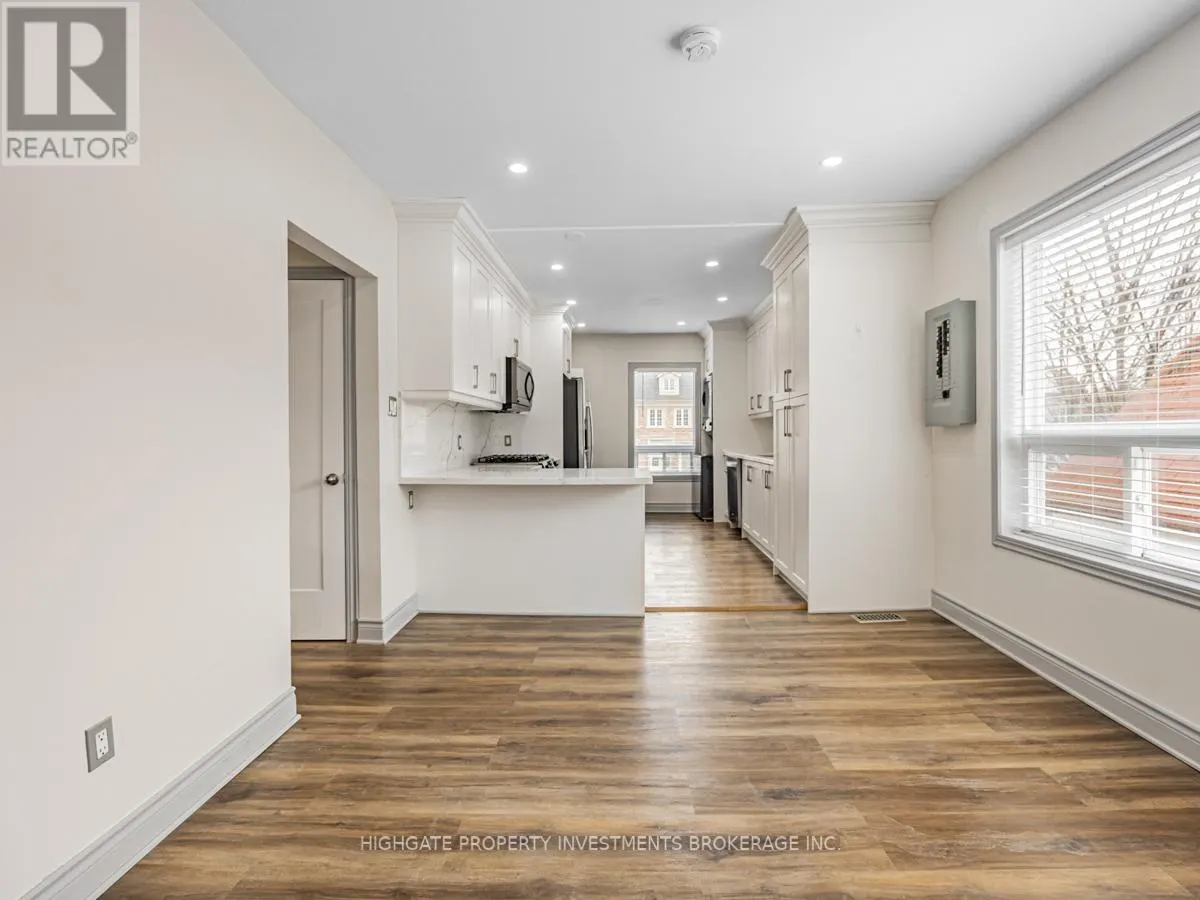UPPER - 6 KEW BEACH AVENUE
