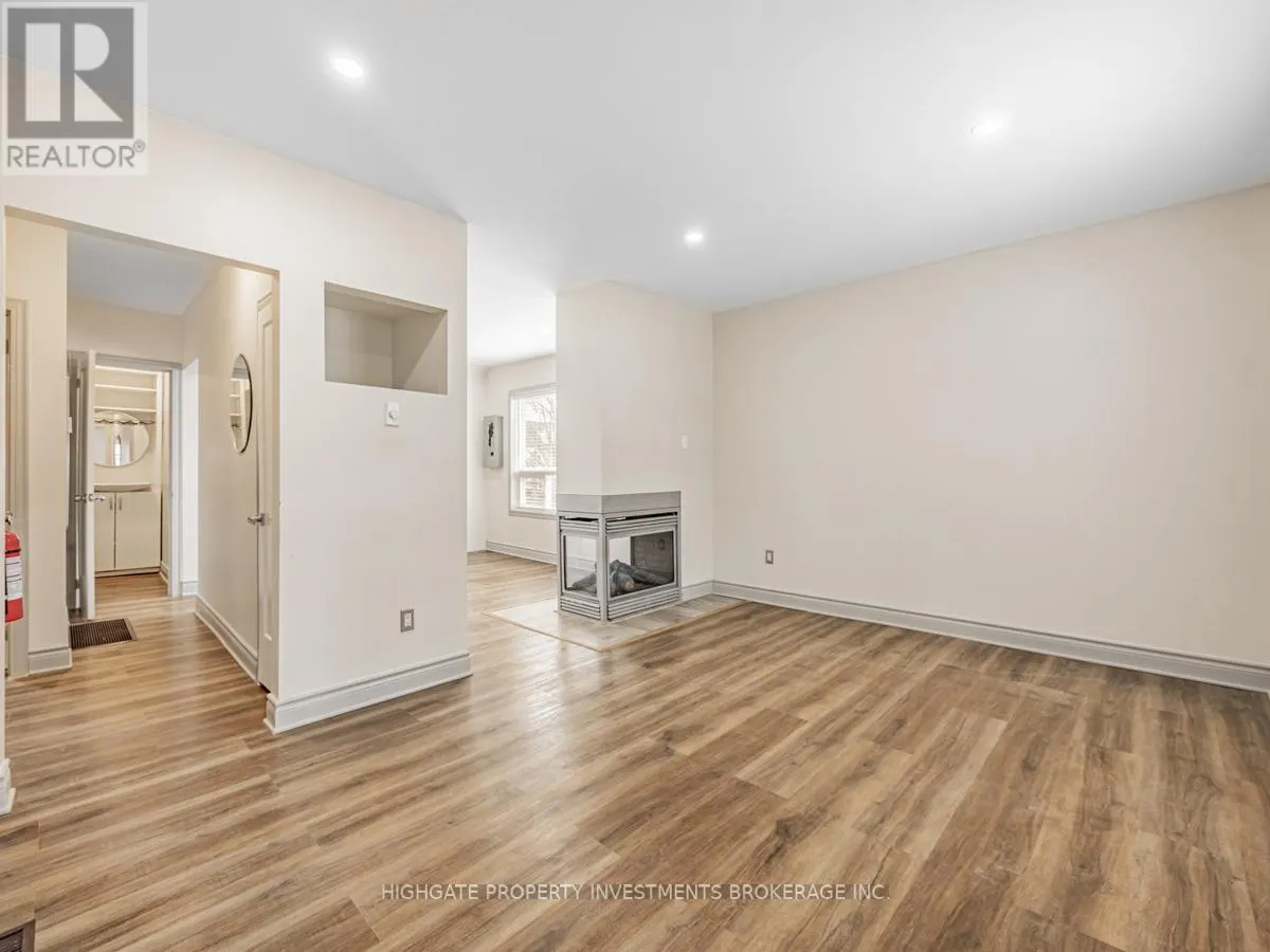 UPPER - 6 KEW BEACH AVENUE