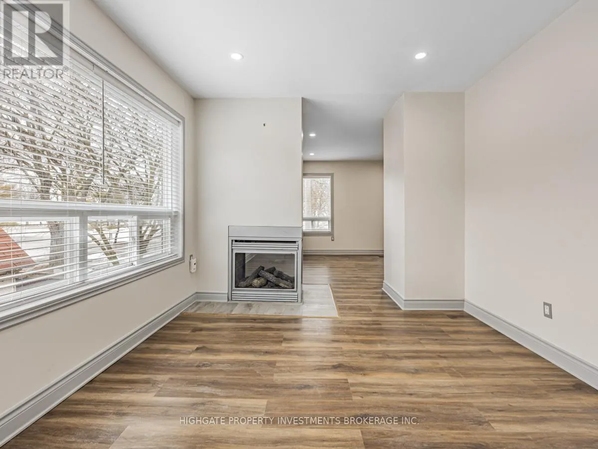 UPPER - 6 KEW BEACH AVENUE