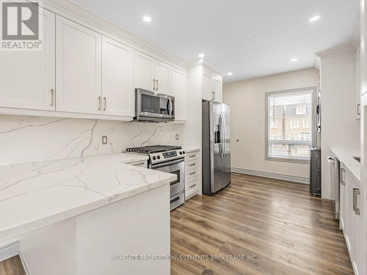 UPPER - 6 KEW BEACH AVENUE