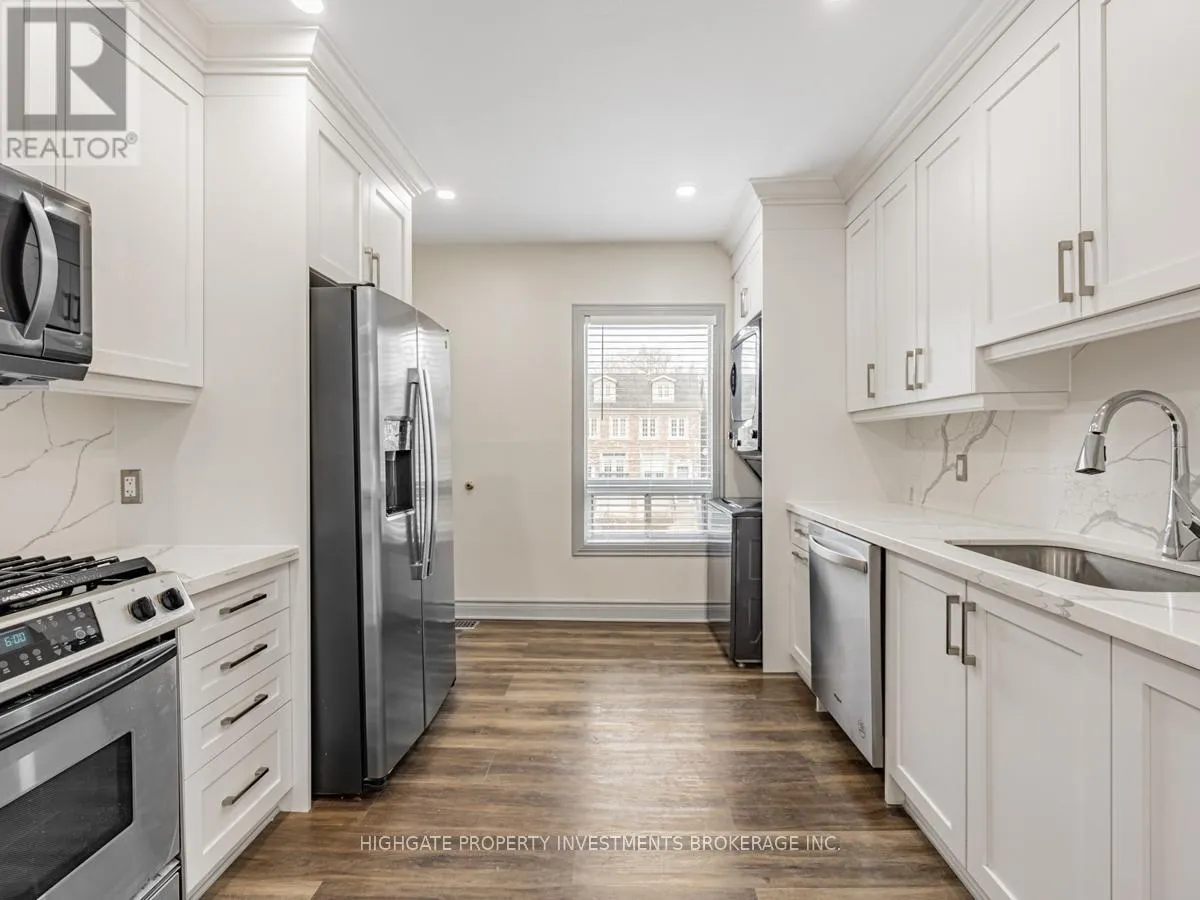 UPPER - 6 KEW BEACH AVENUE