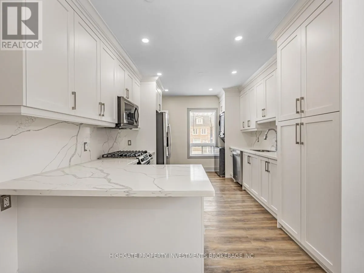 UPPER - 6 KEW BEACH AVENUE