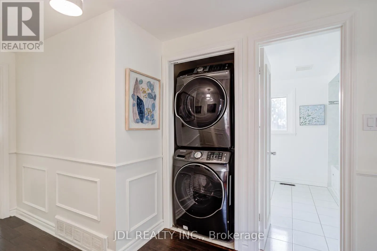 6 NORHEAD AVENUE