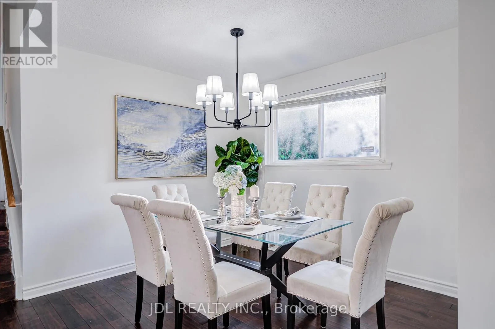 6 NORHEAD AVENUE