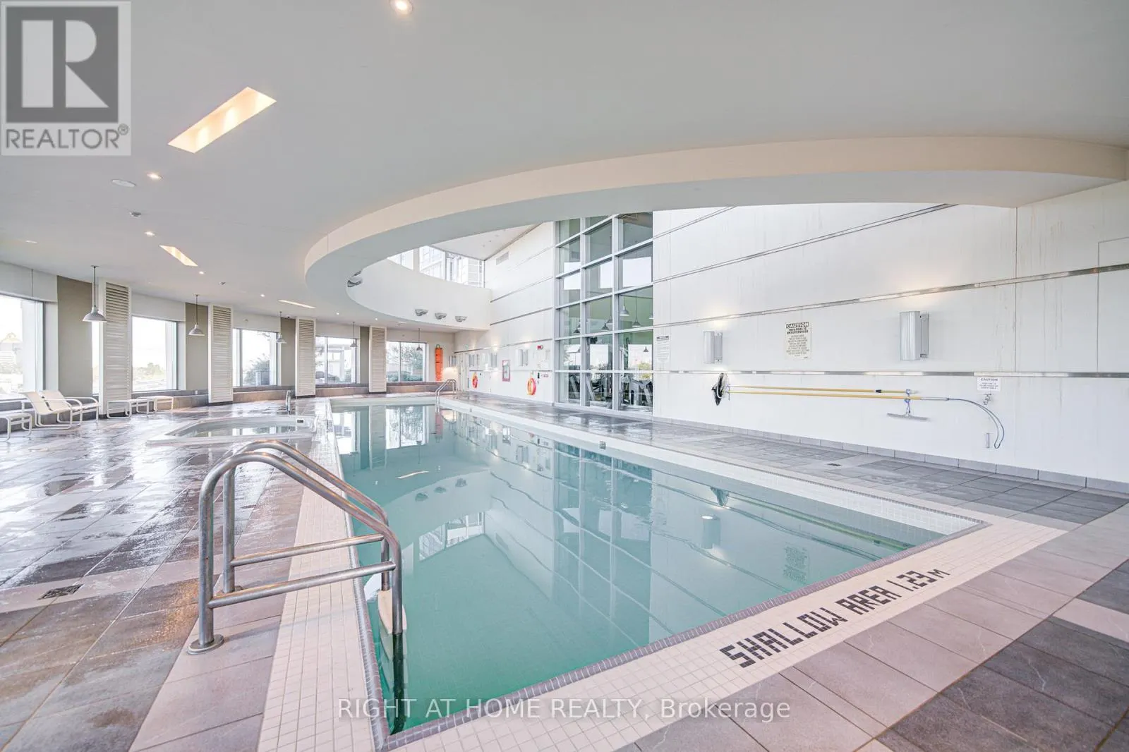 TH112 - 36 LEE CENTRE DRIVE