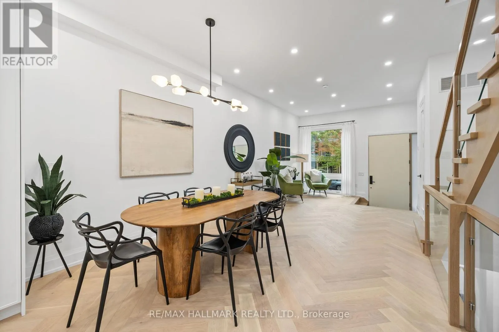 98 HOGARTH AVENUE
