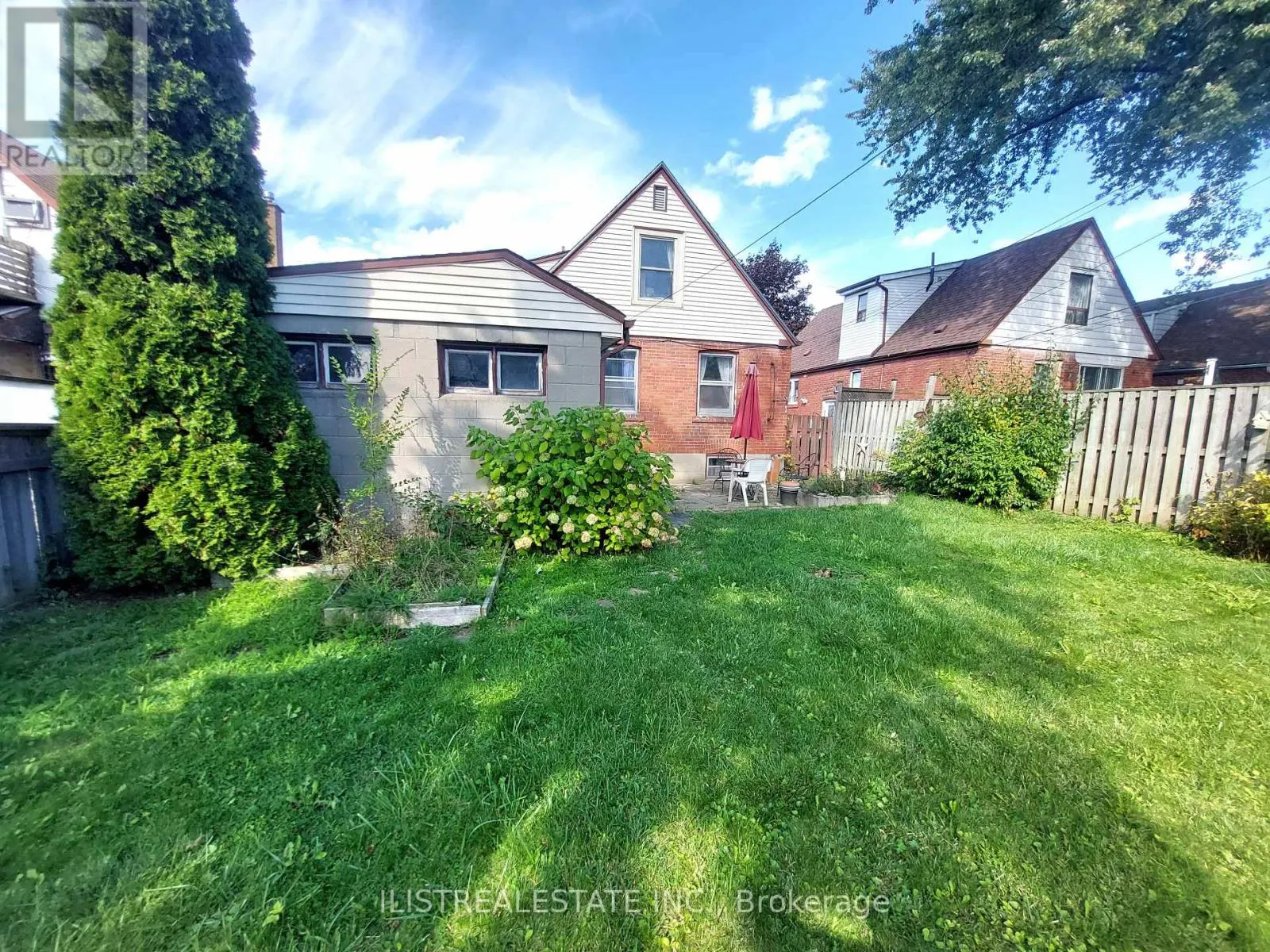 29 HOLLAND AVENUE