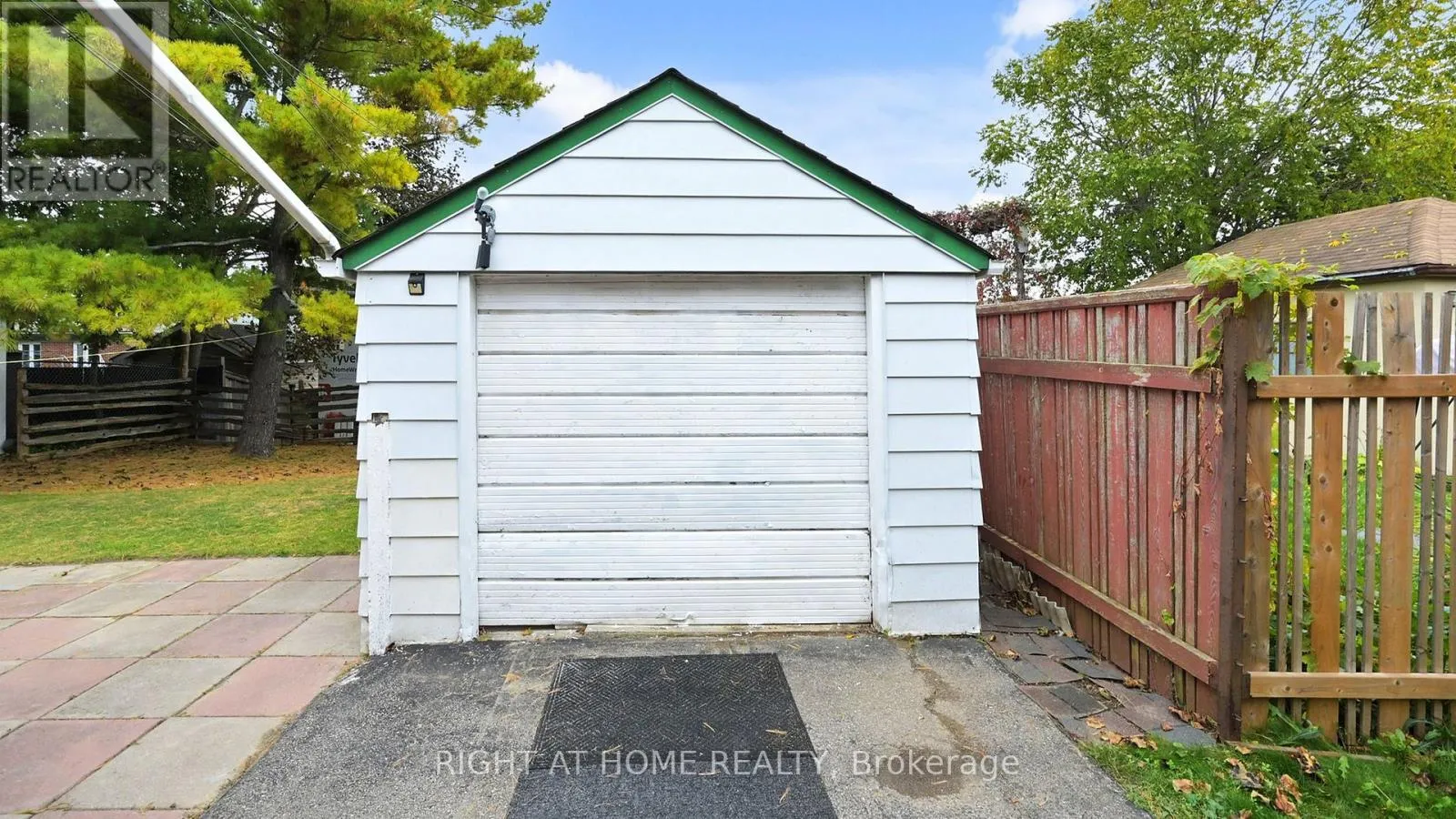 79 OAKES AVENUE