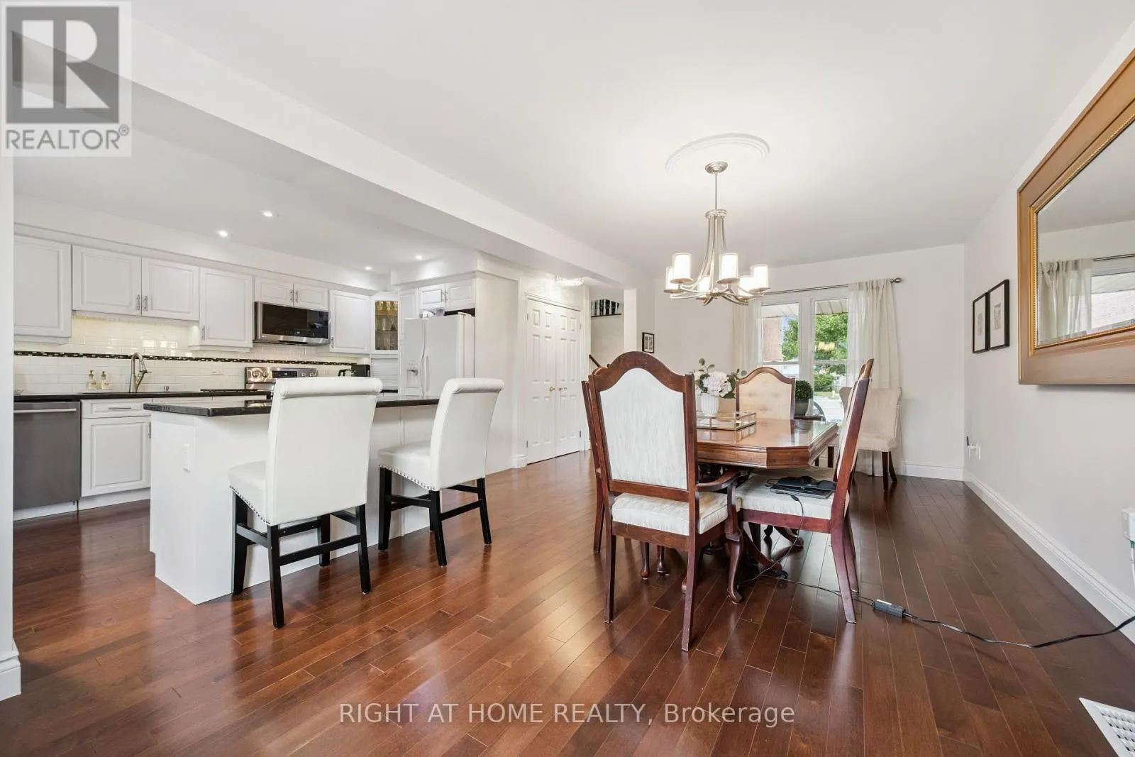 41 YORKVILLE DRIVE