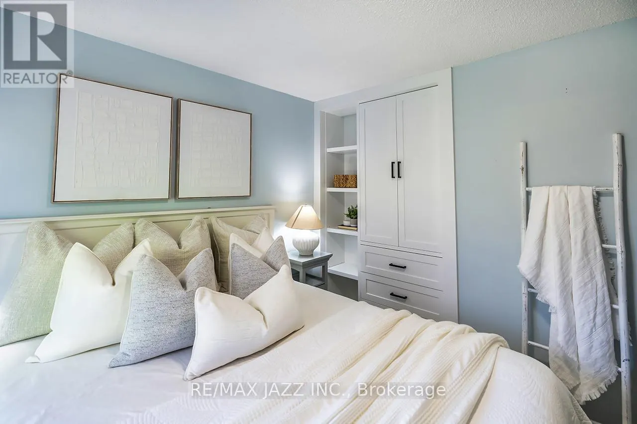 541 GALAHAD DRIVE