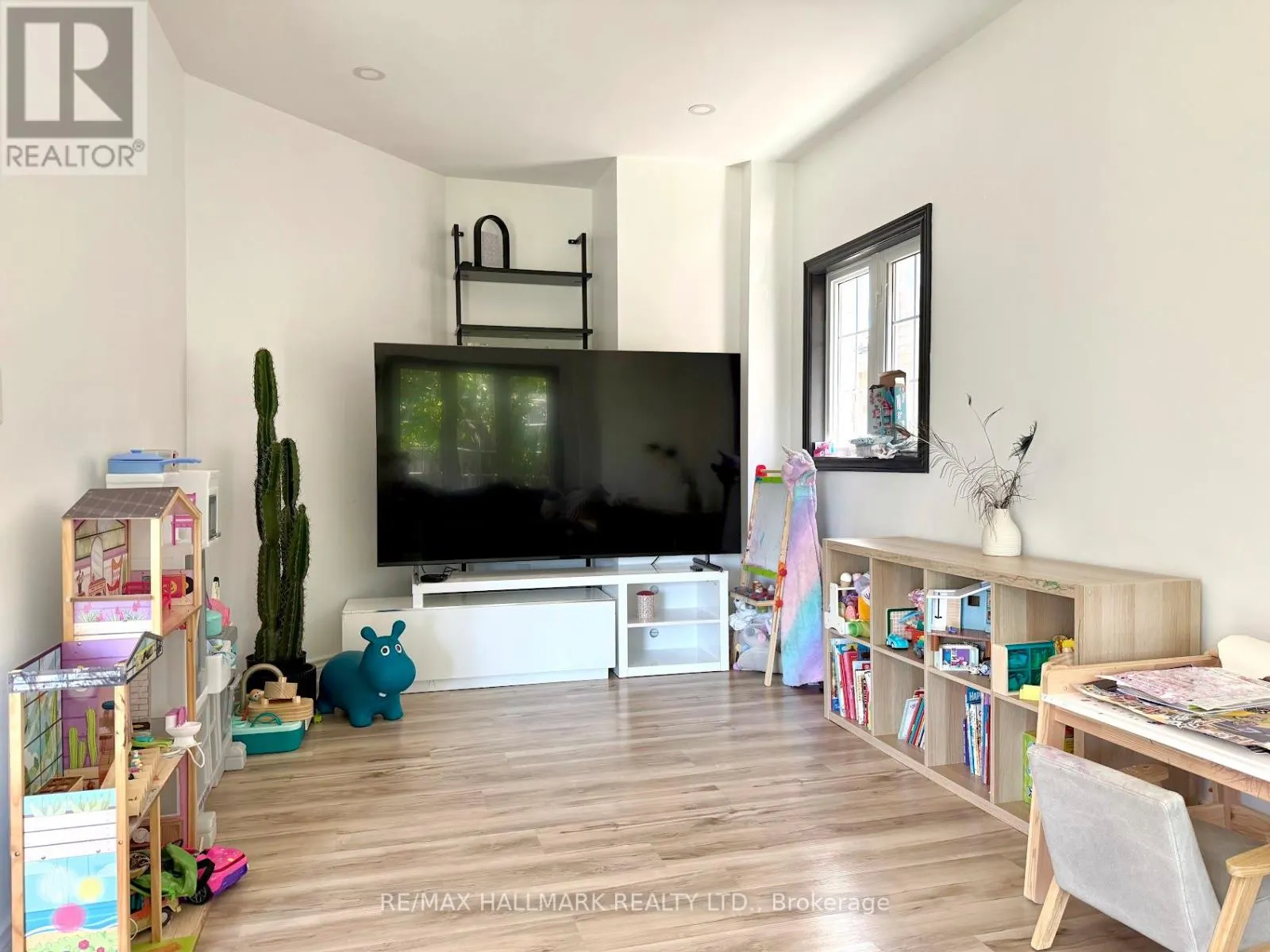 63 CHARTWAY BOULEVARD