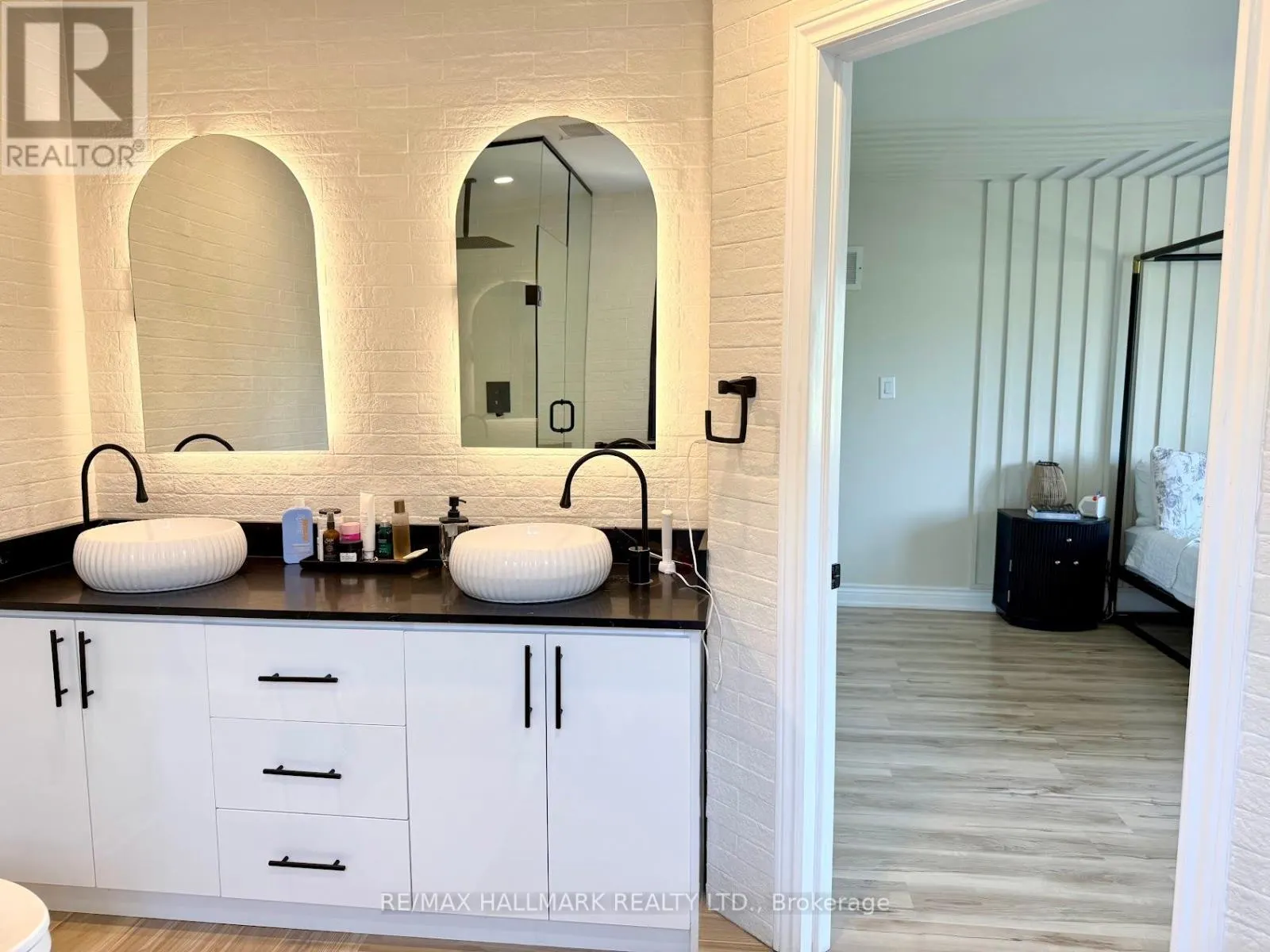 63 CHARTWAY BOULEVARD