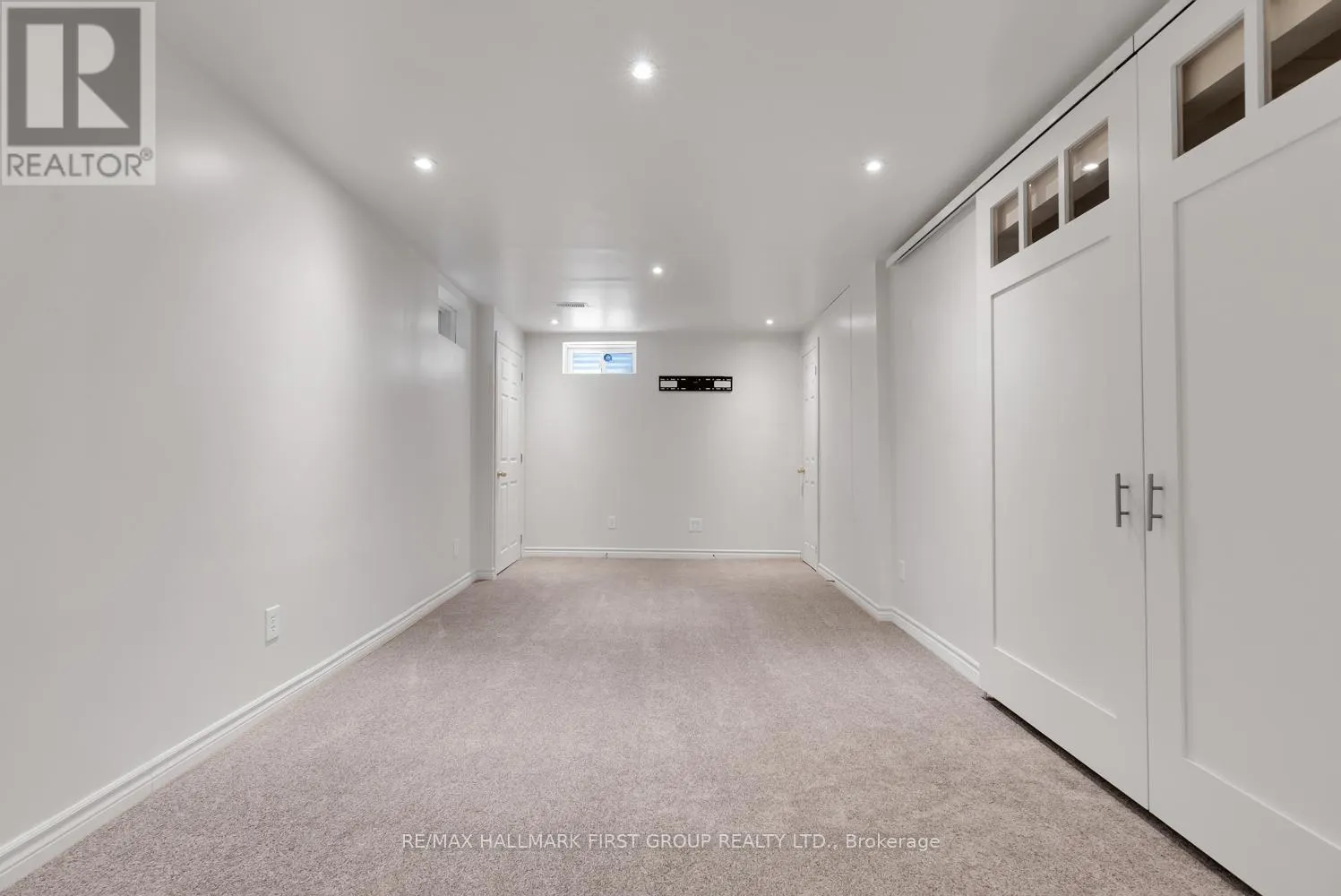 2 SYLVIA COURT