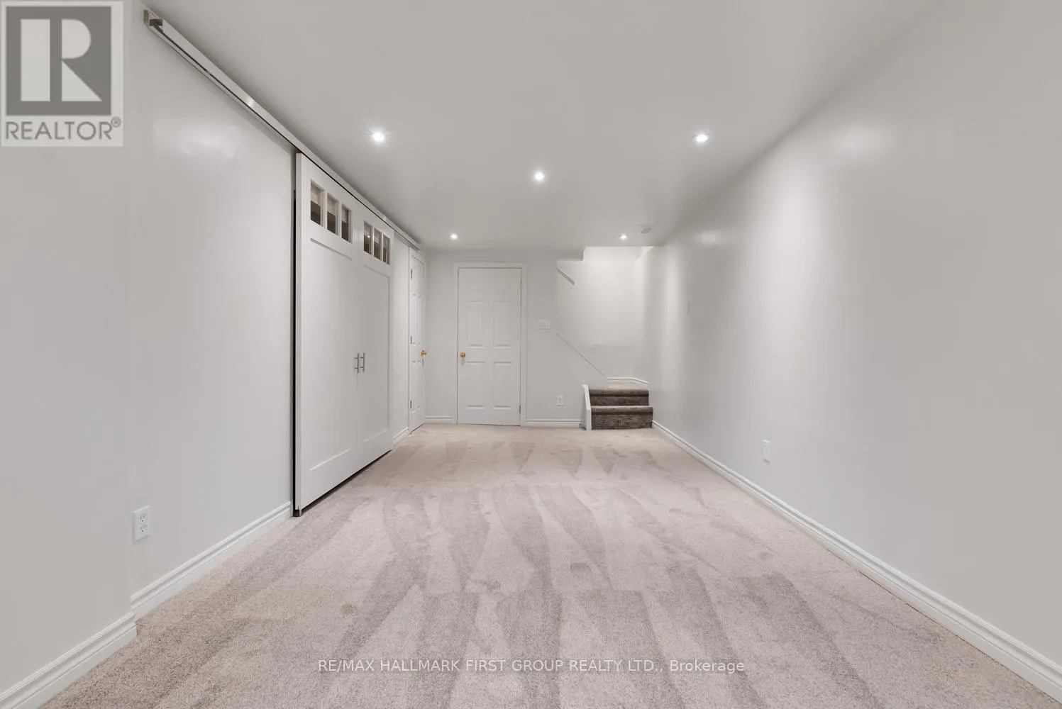 2 SYLVIA COURT