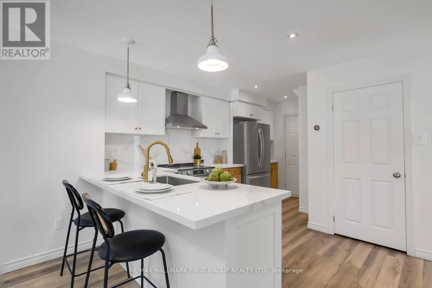 2 SYLVIA COURT