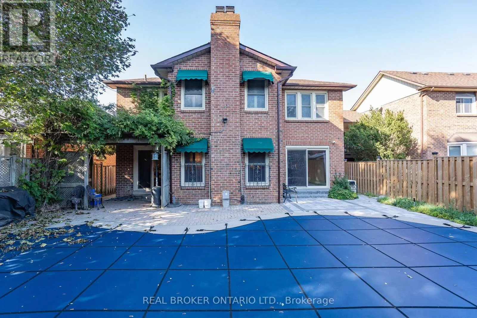 972 GABLEHURST CRESCENT