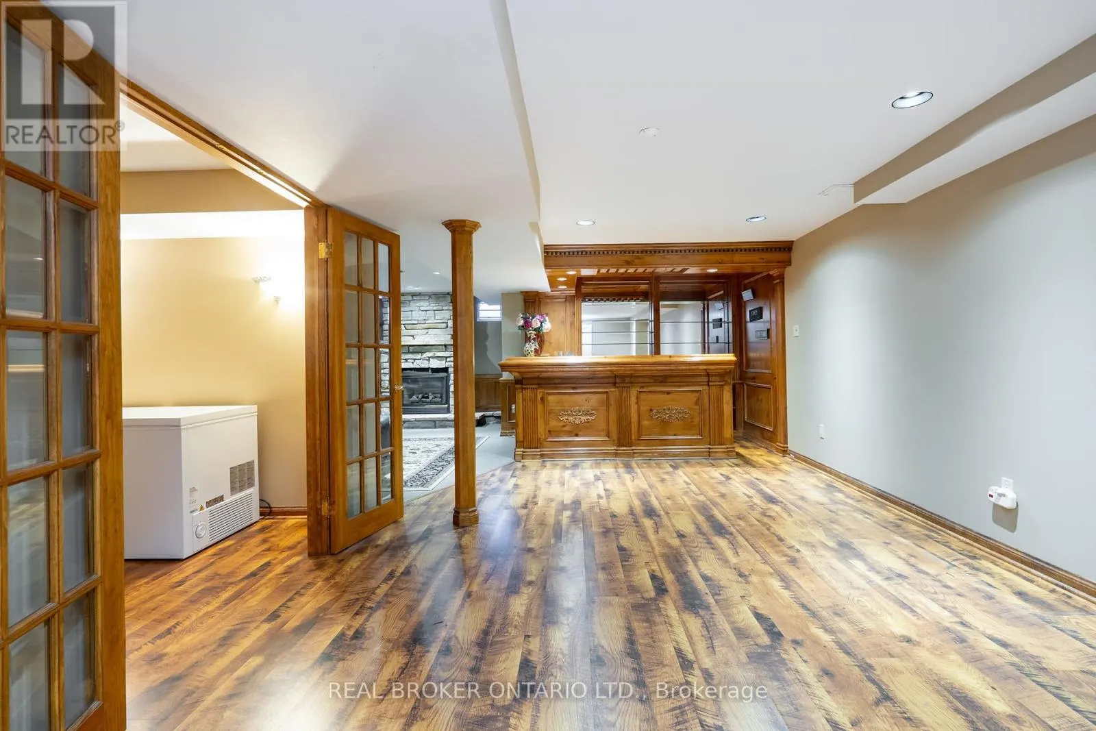 972 GABLEHURST CRESCENT