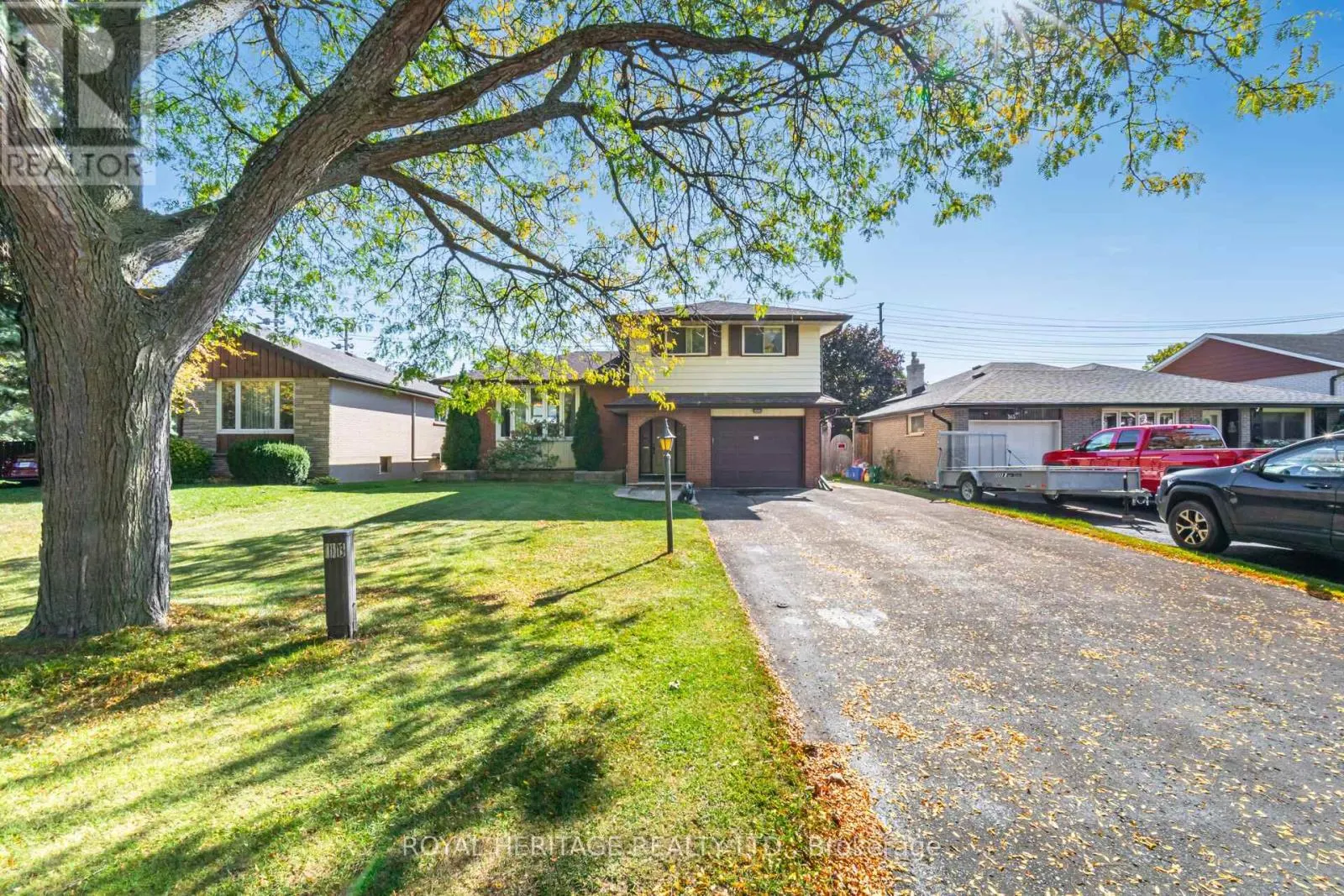 369 CARNABY COURT