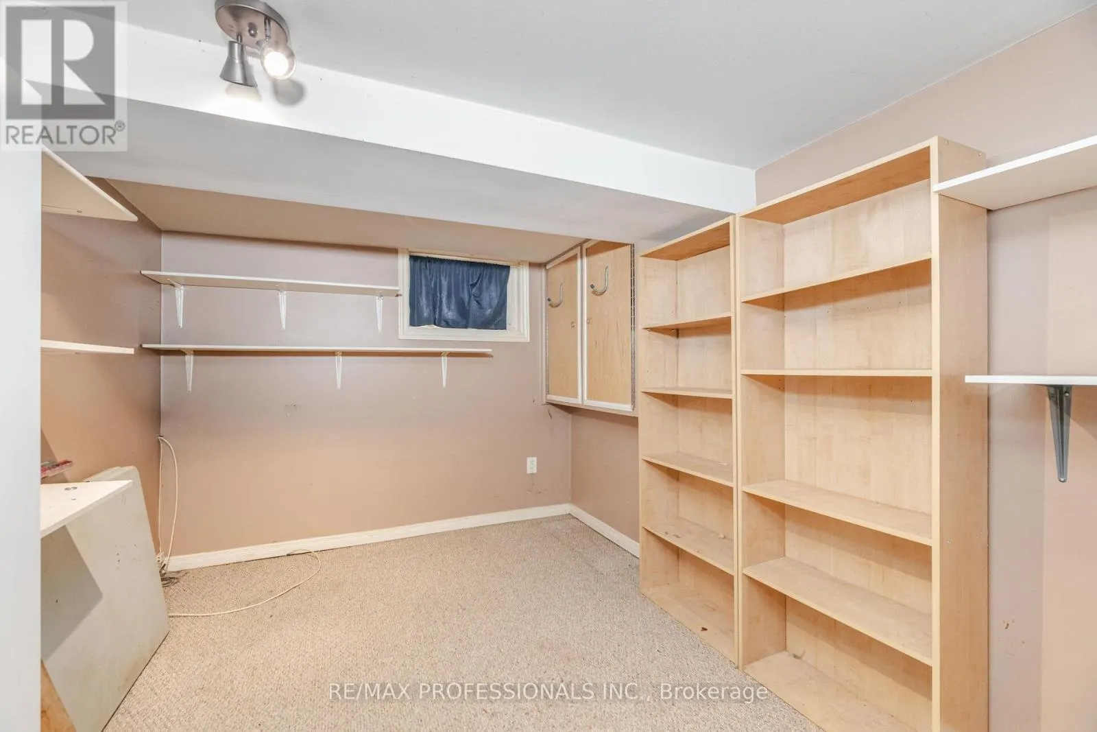 11 JEANETTE STREET