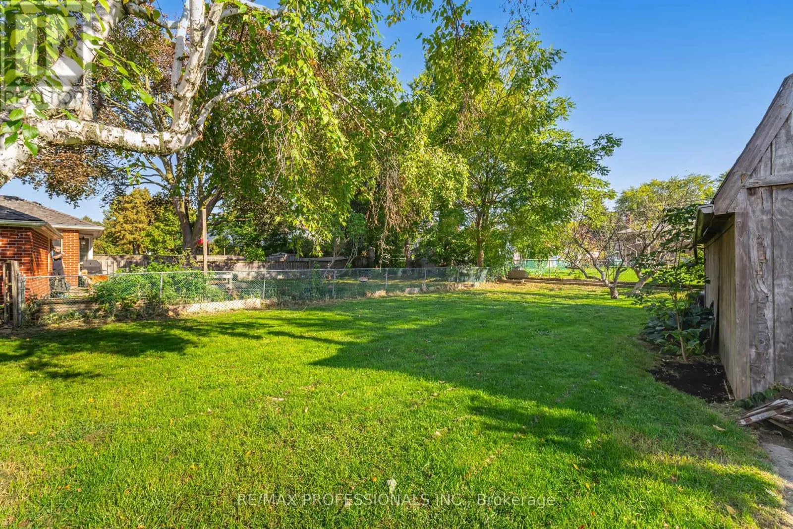11 JEANETTE STREET
