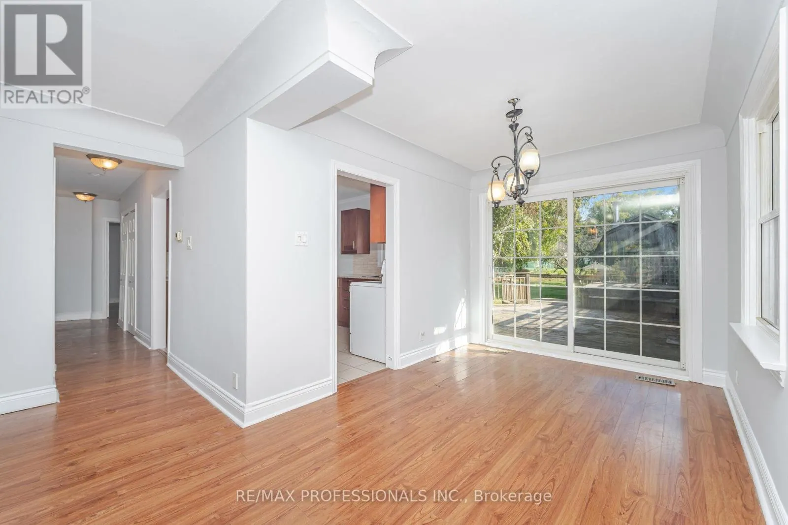 11 JEANETTE STREET