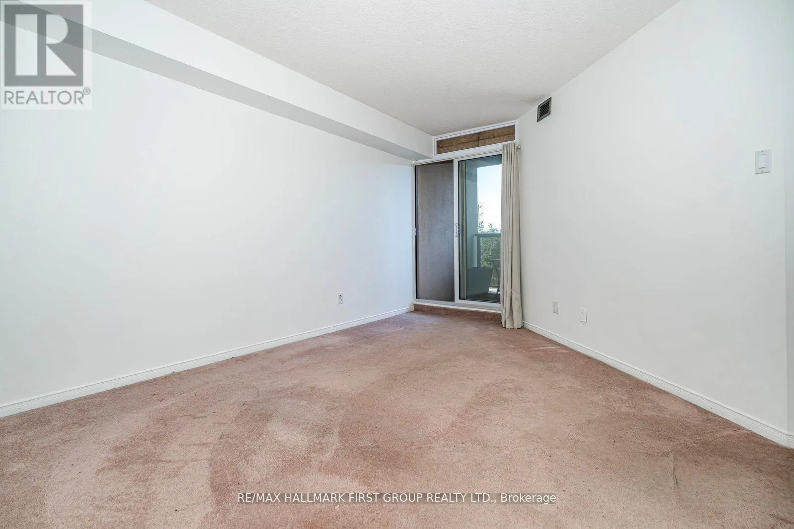 305 - 2 WESTNEY ROAD N ROAD