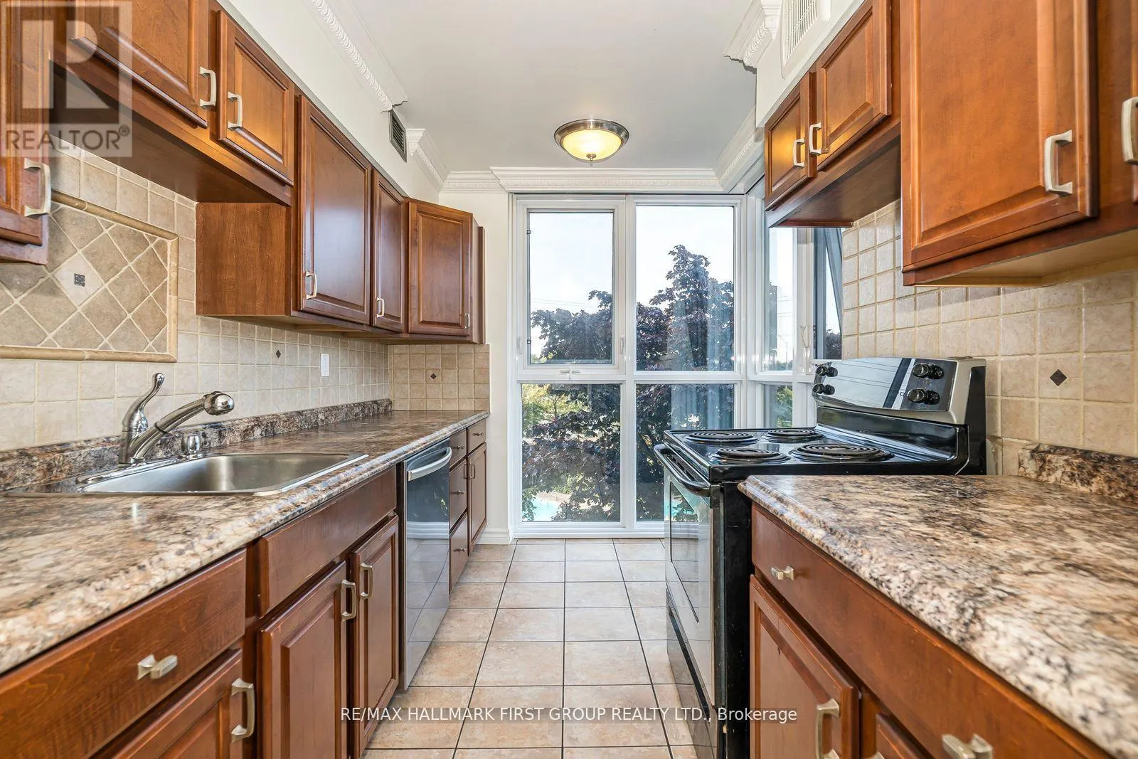 305 - 2 WESTNEY ROAD N ROAD