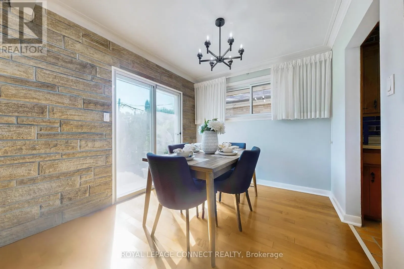 14 DALEHURST AVENUE