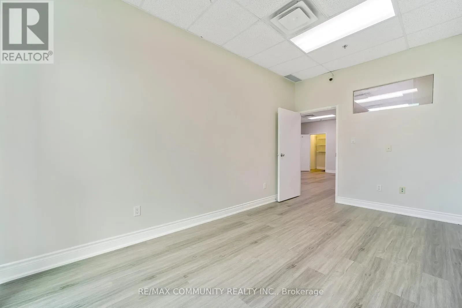 310 - 1585 MARKHAM ROAD
