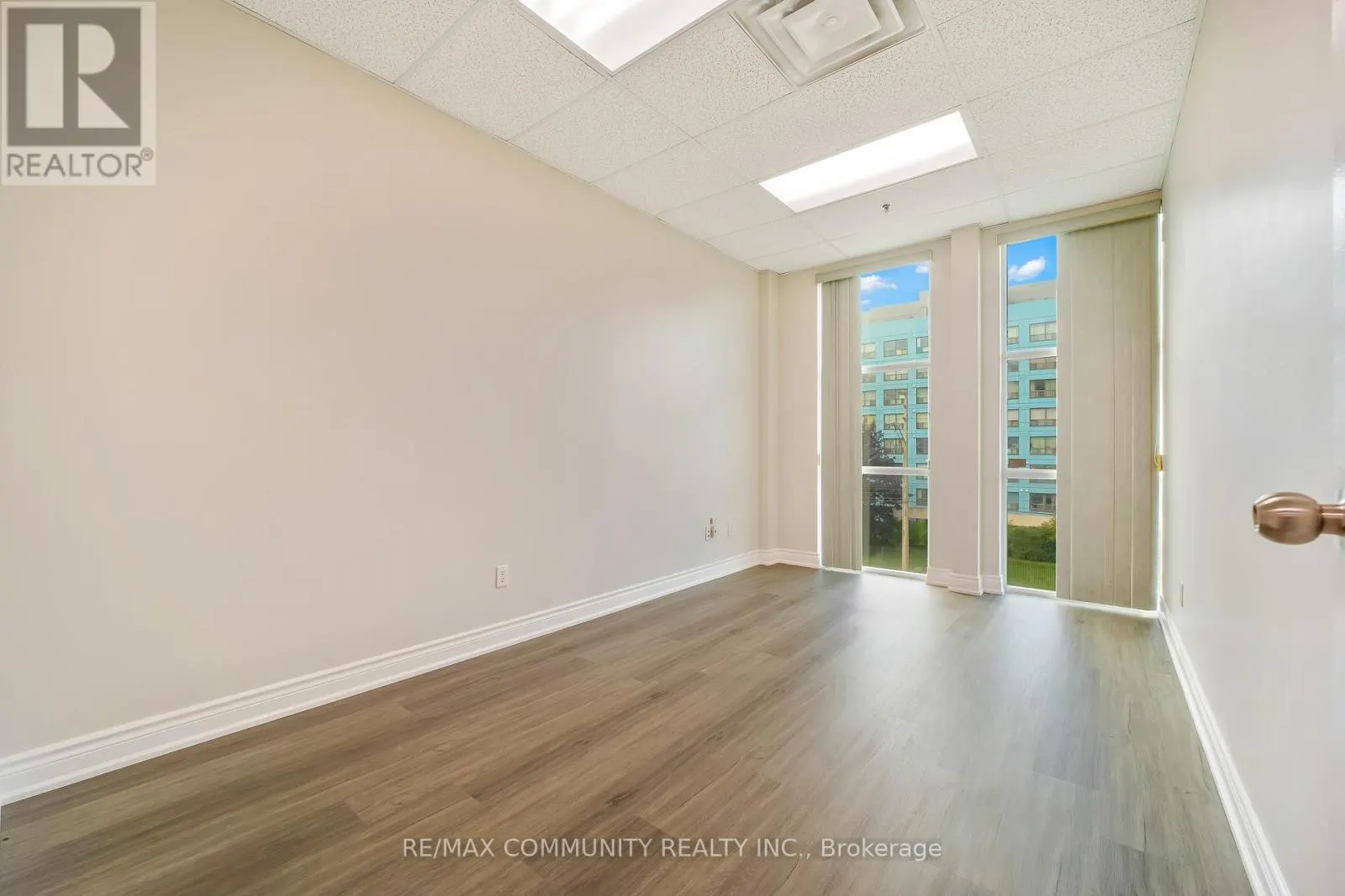 310 - 1585 MARKHAM ROAD