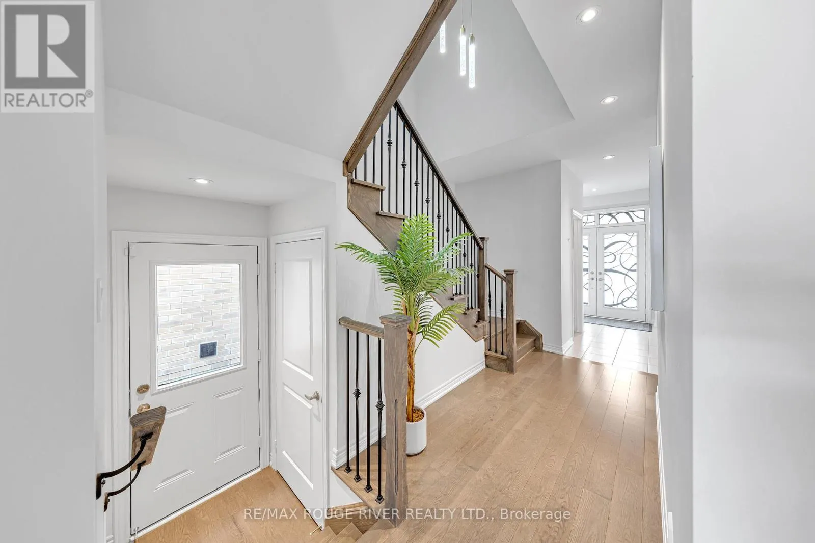 21 PRIORY DRIVE