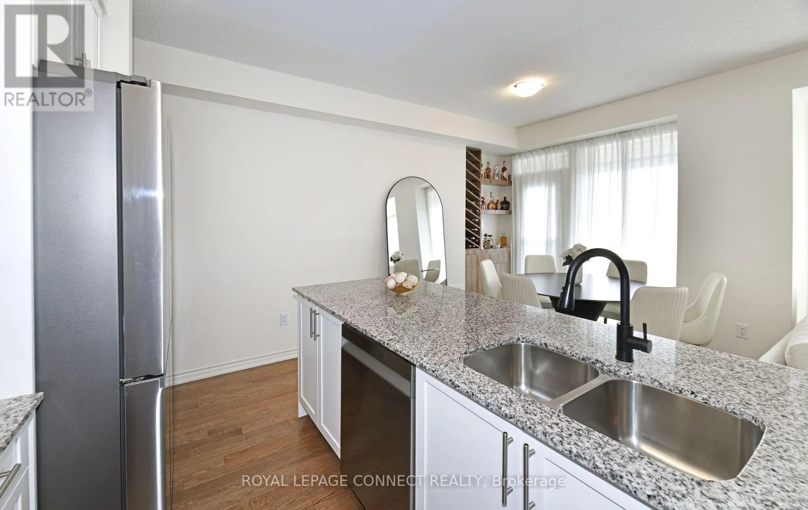 492 SALEM ROAD S
