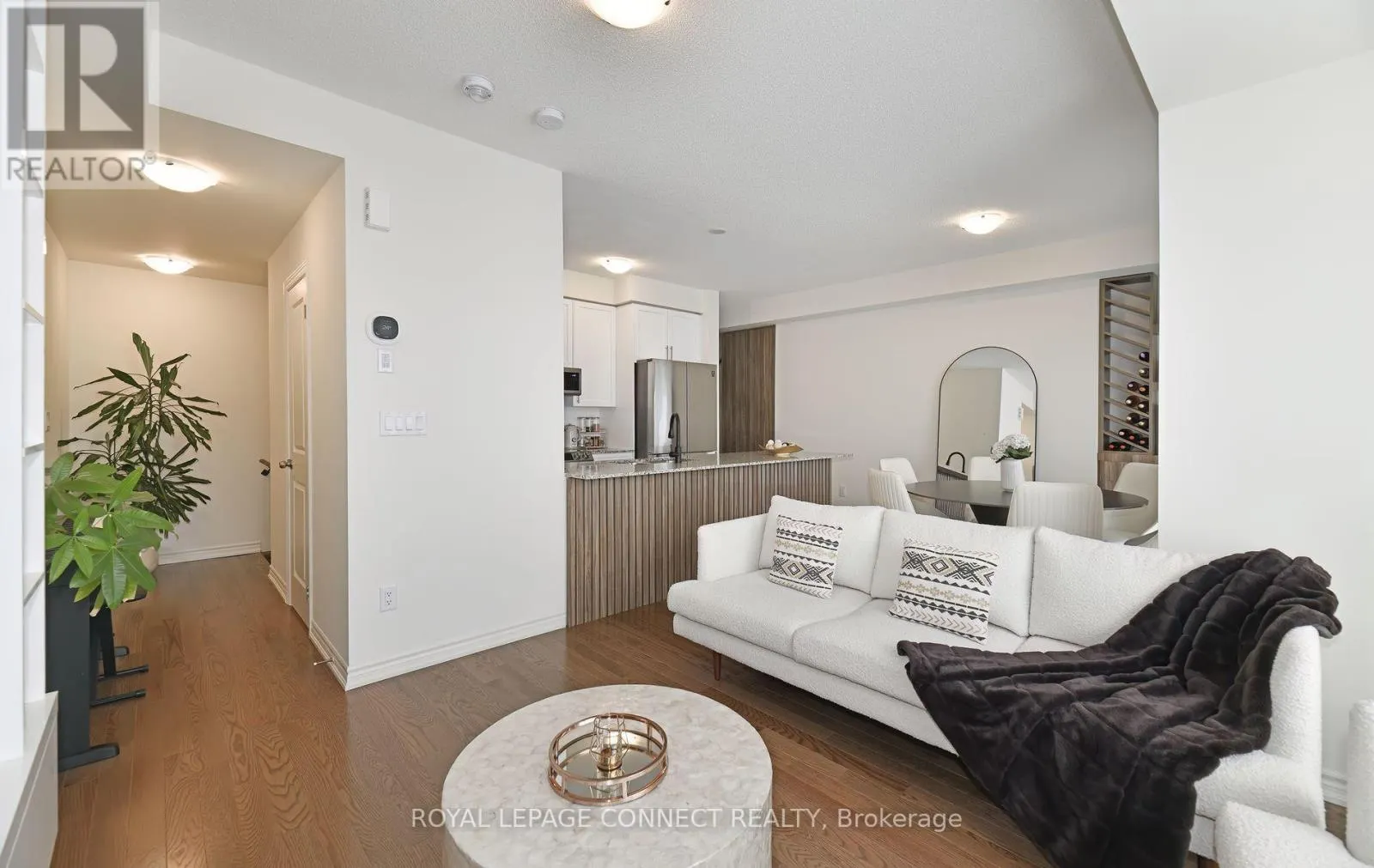 492 SALEM ROAD S