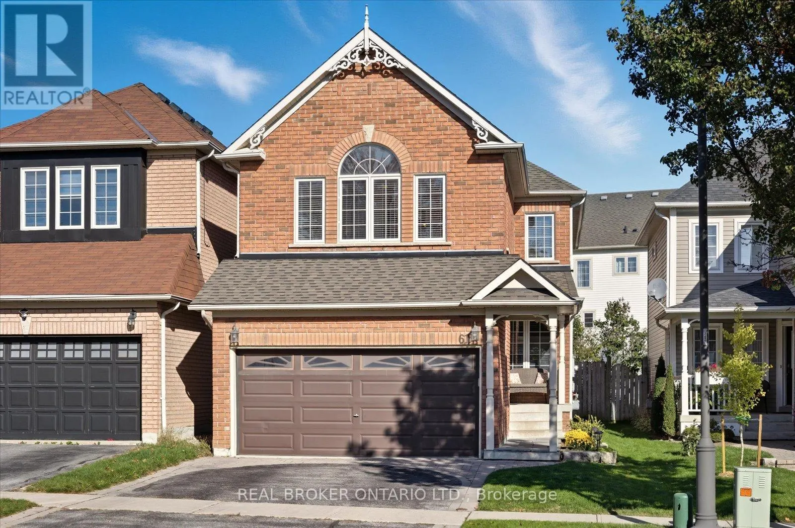 61 ASTER CRESCENT