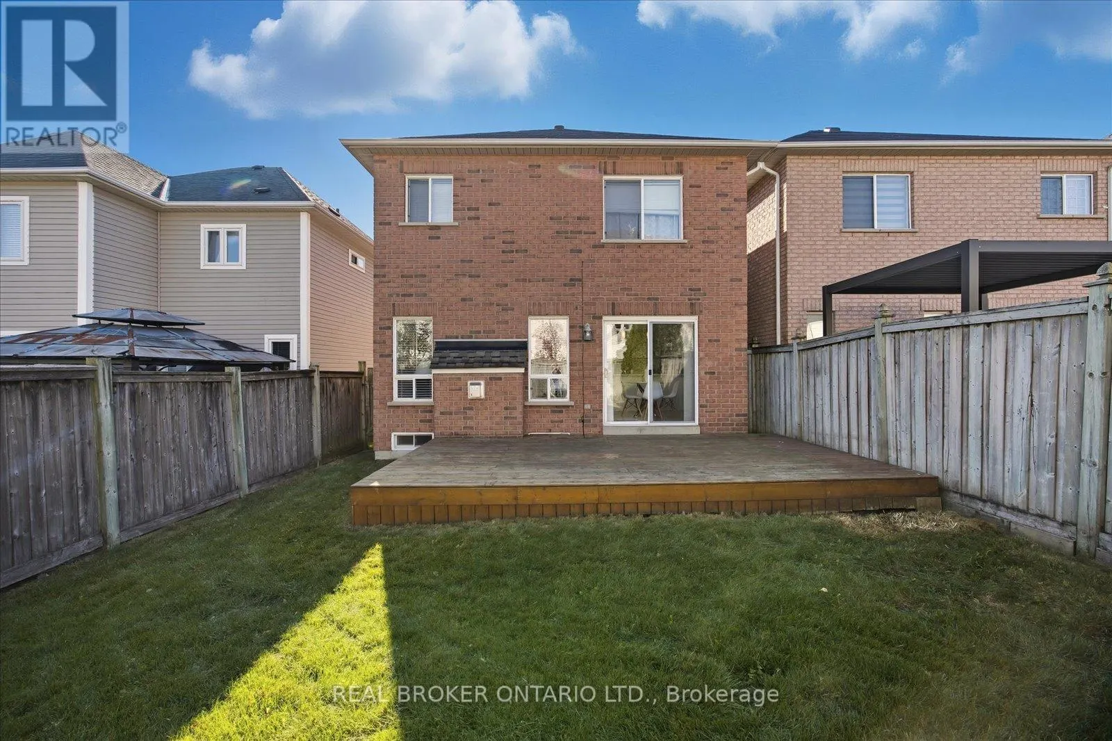 61 ASTER CRESCENT