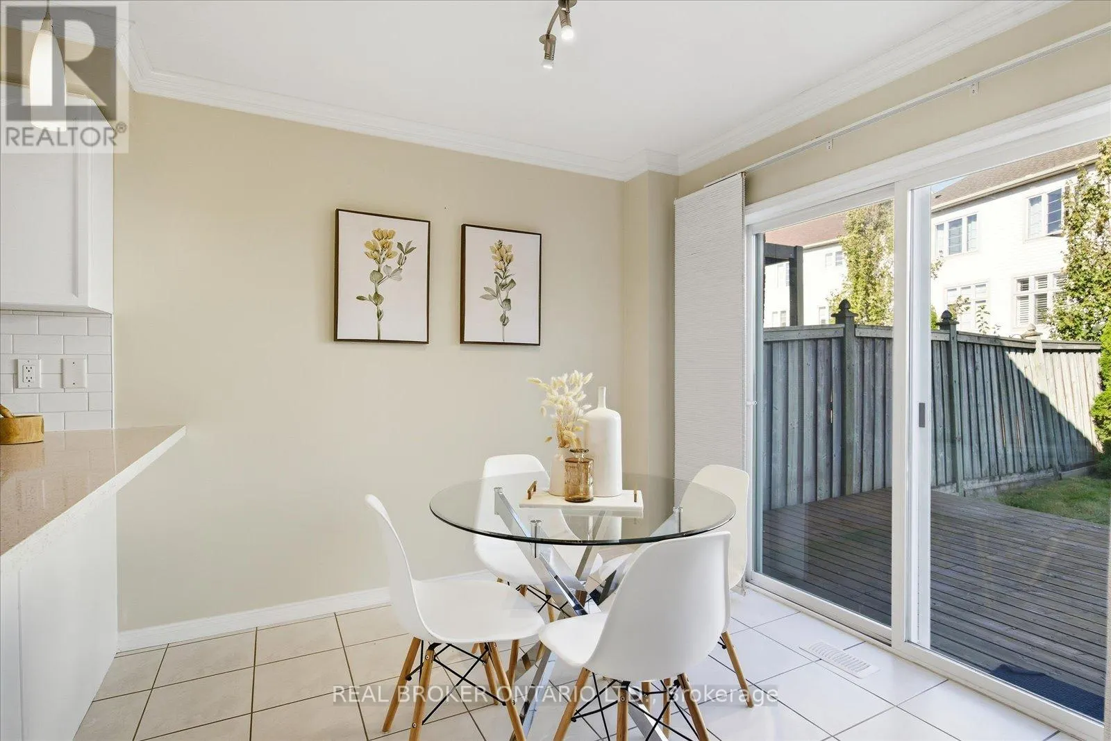 61 ASTER CRESCENT