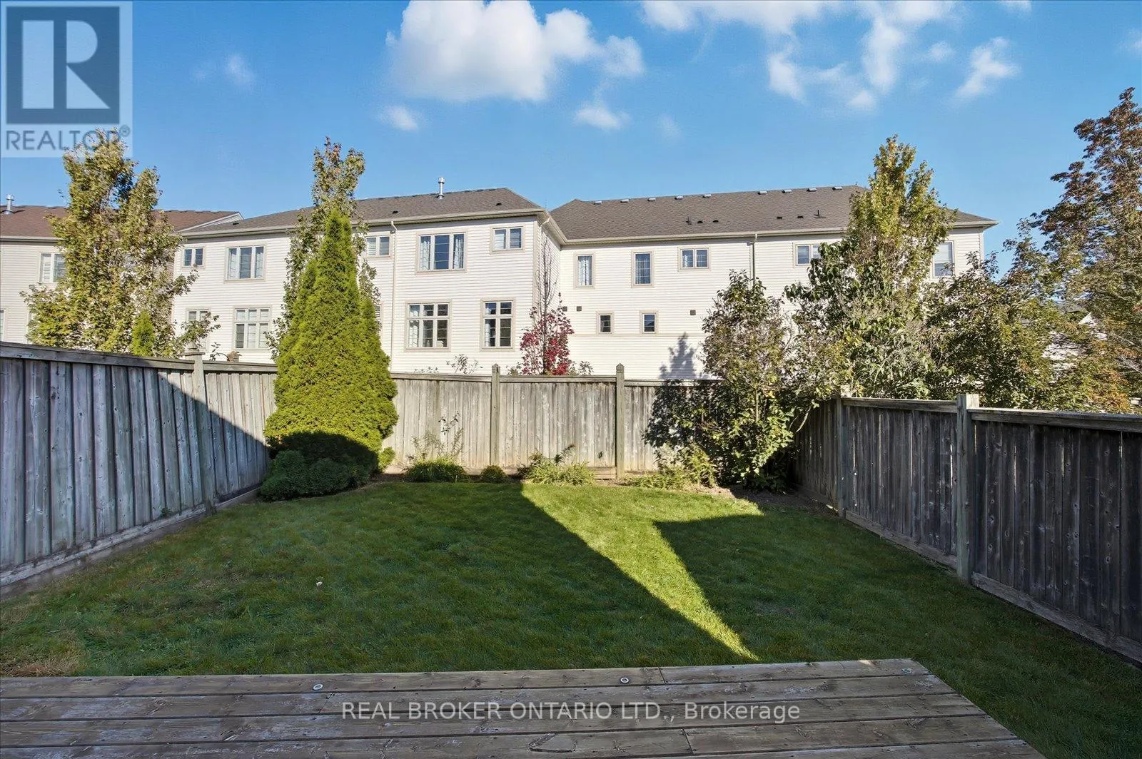61 ASTER CRESCENT
