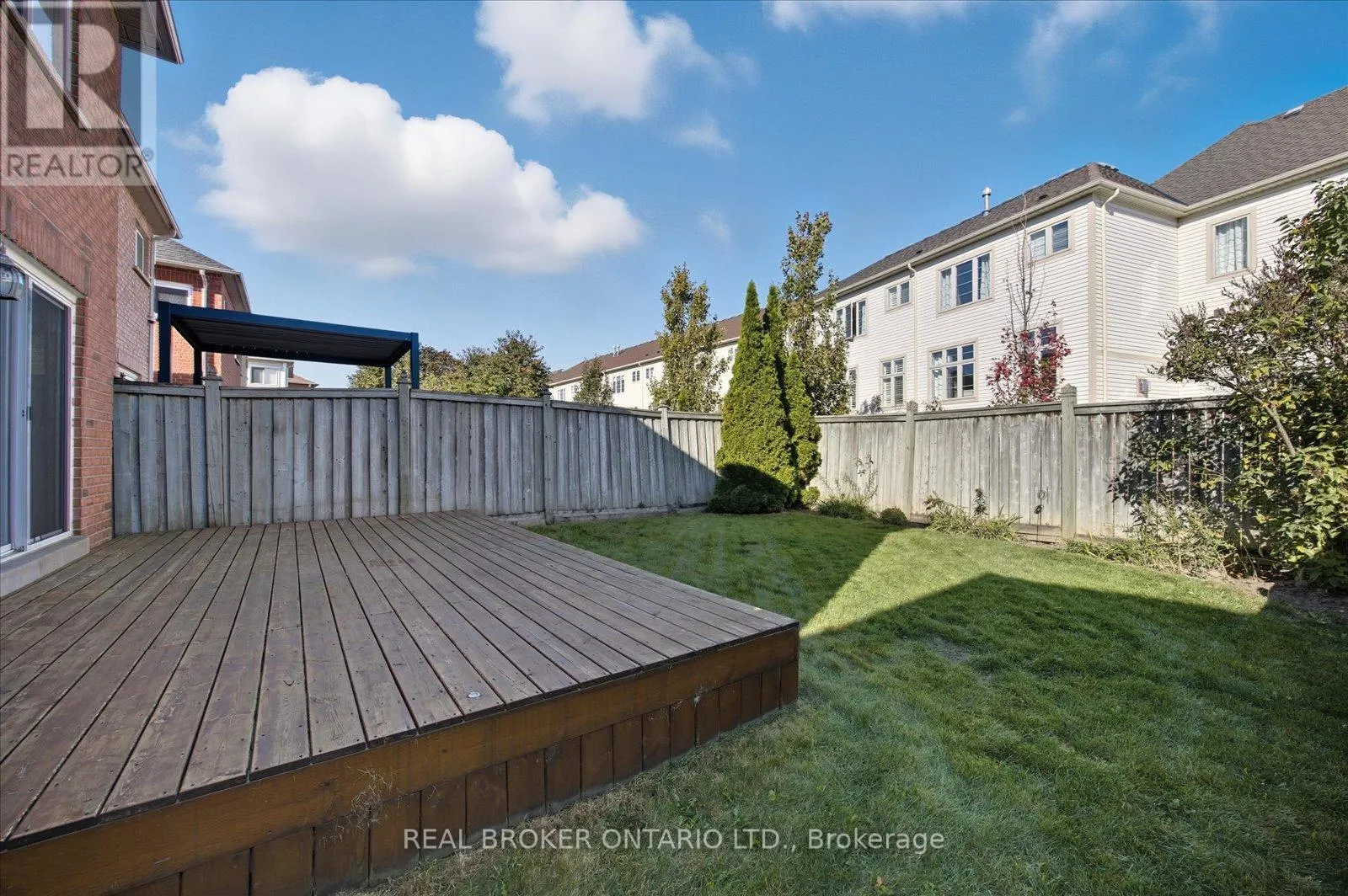 61 ASTER CRESCENT