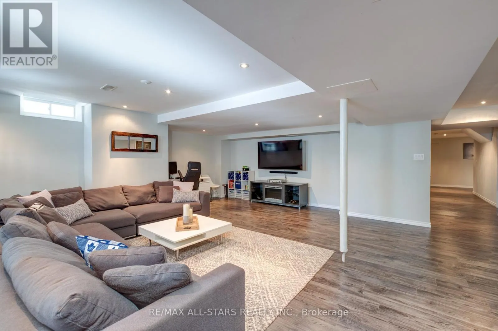 45 JARROW CRESCENT